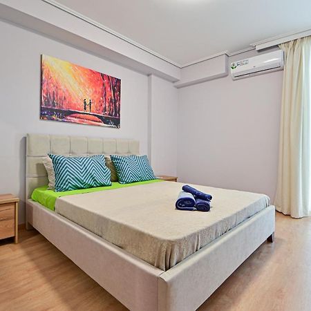 Cozy Apartment Located On The Piraeus Port Area Exterior foto