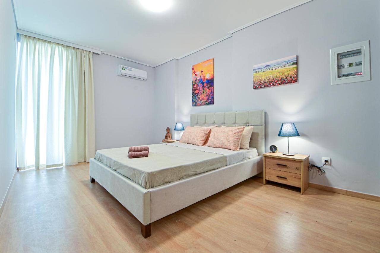 Cozy Apartment Located On The Piraeus Port Area Exterior foto